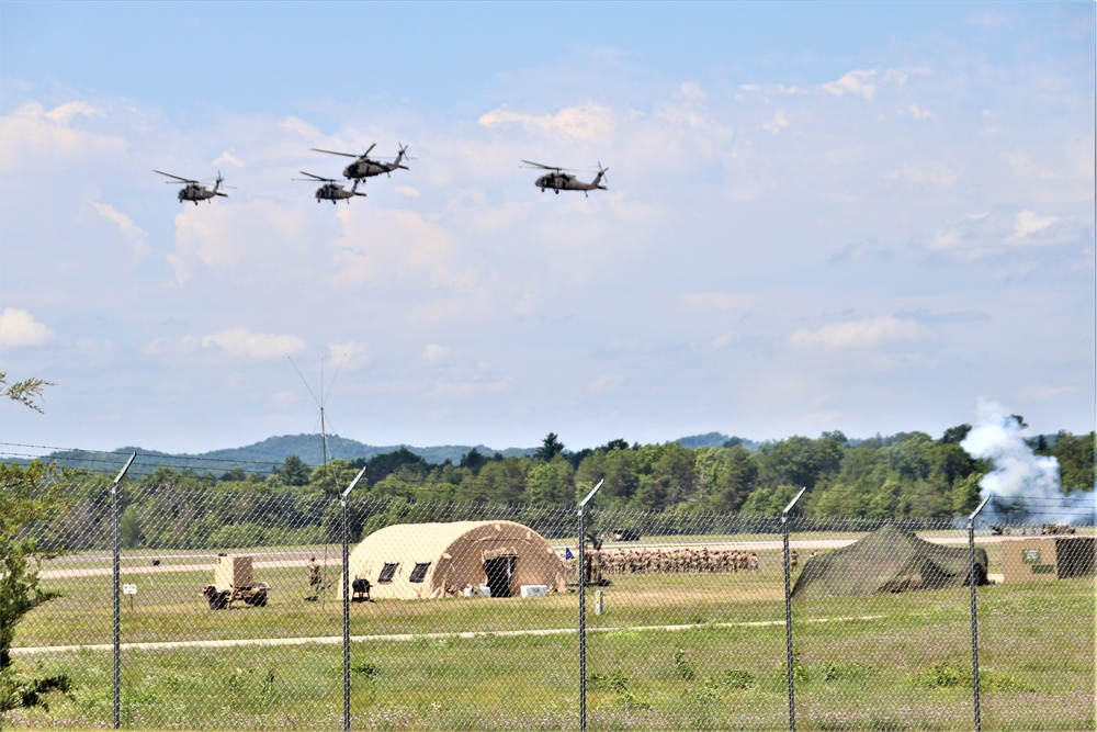 Wisconsin National Guard's 1st Battalion, 147th Aviation Regiment supports airshow 'dress rehearsal' event at Fort McCoy