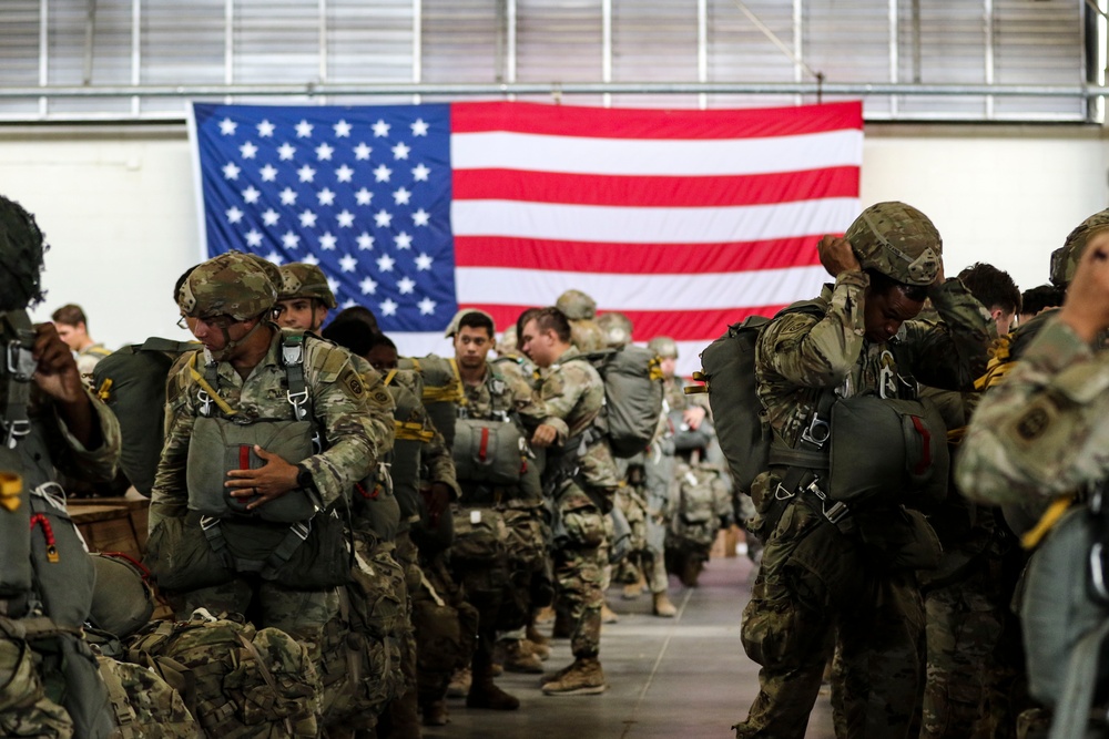 3BCT, 82ABN Conduct C-130 Jumps