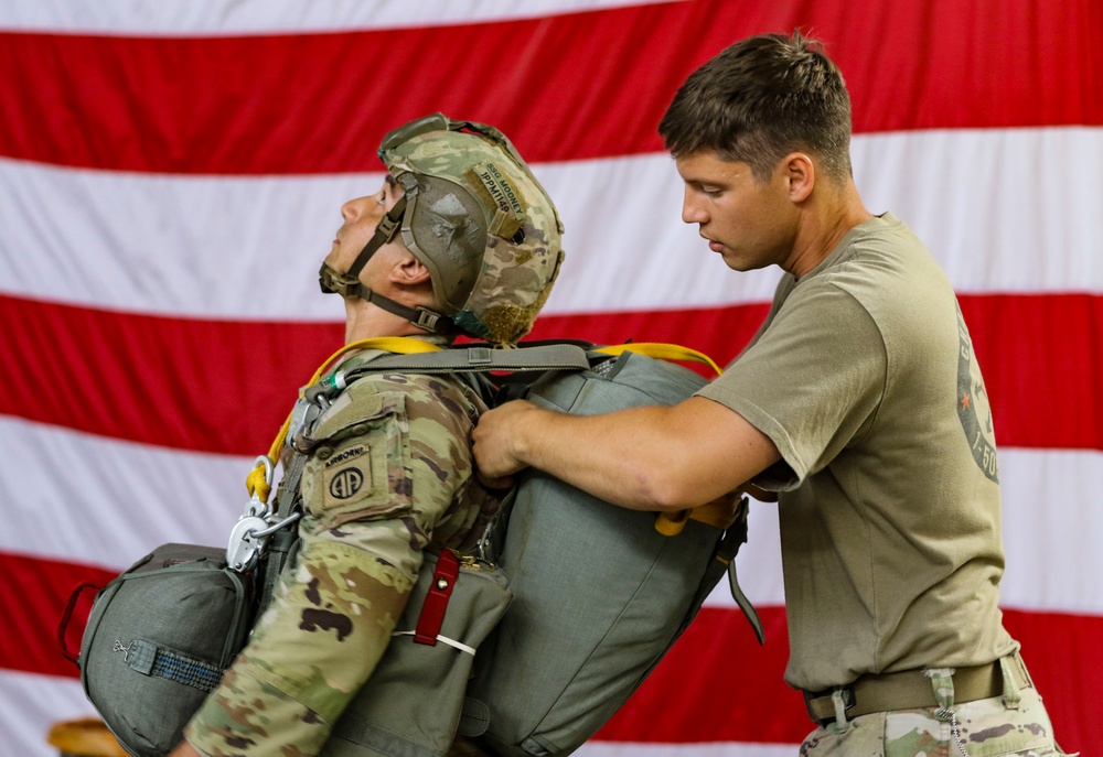 3BCT, 82ABN Conduct C-130 Jumps