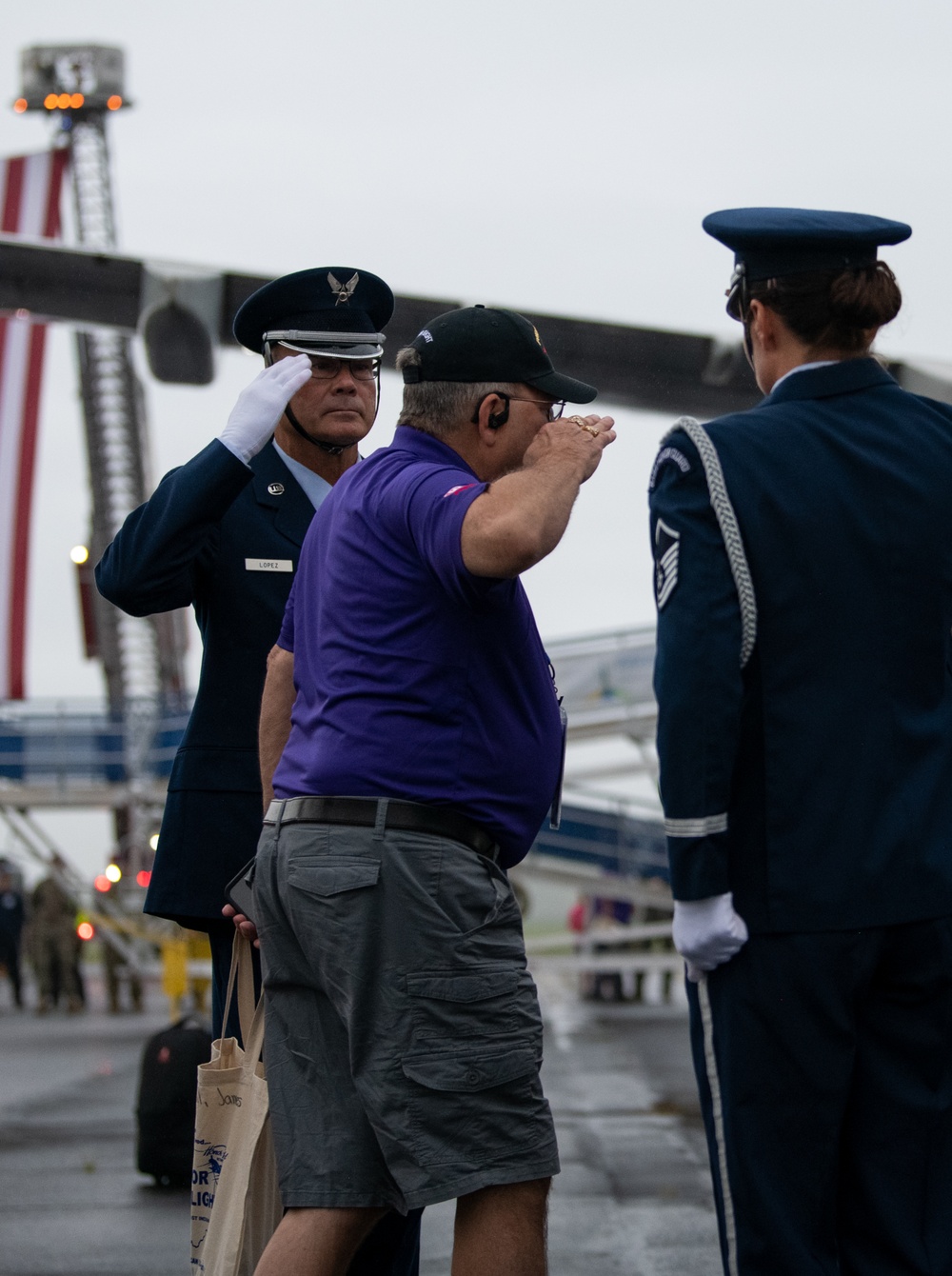 122nd Fighter Wing hosts nation’s first Purple Heart Honor Flight