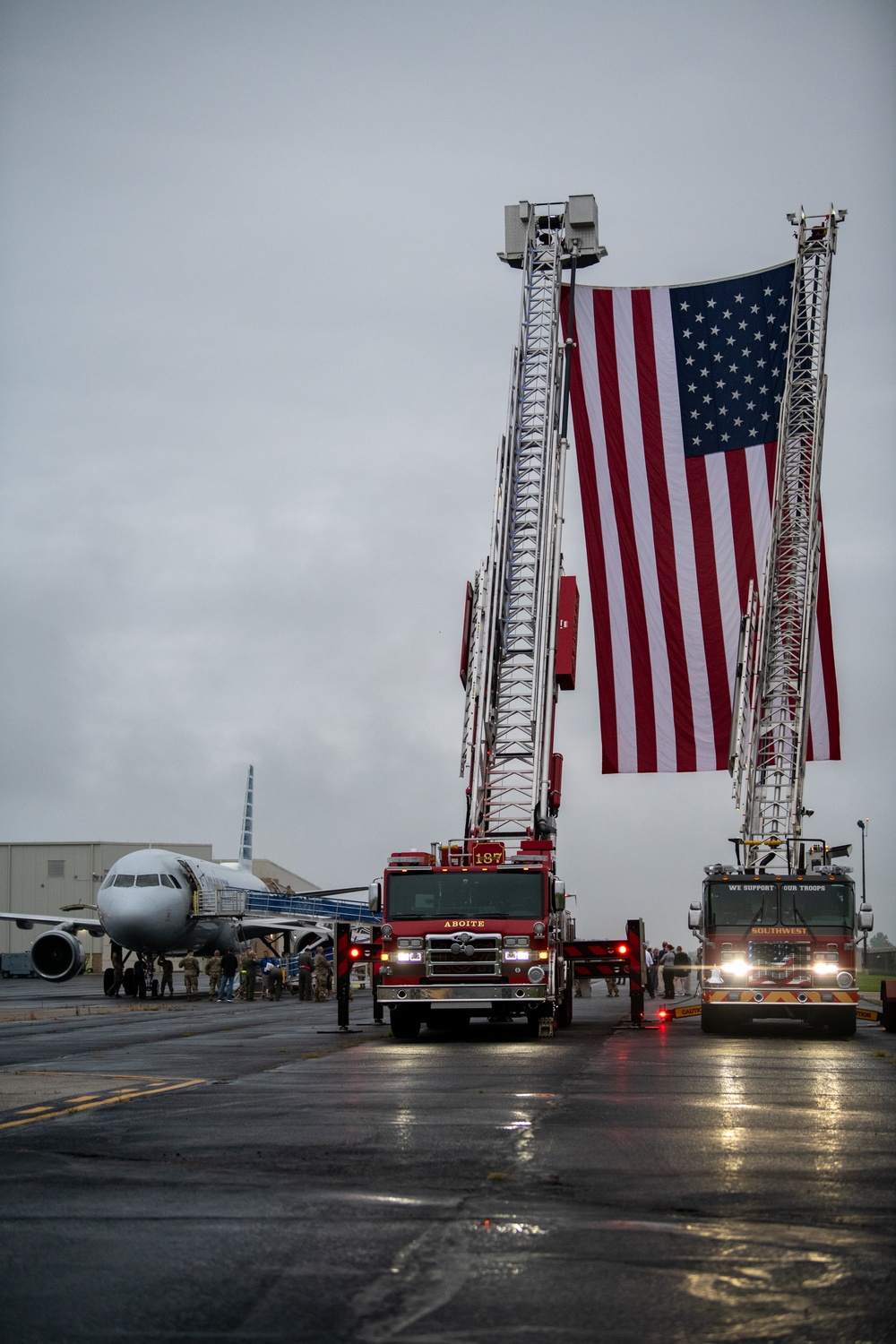 122nd Fighter Wing hosts nation’s first Purple Heart Honor Flight