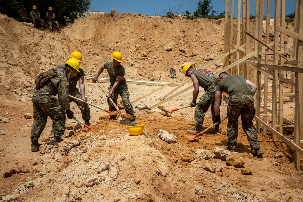 Wyoming Army National Guard engineers join forces with Tunisian engineers in engagement