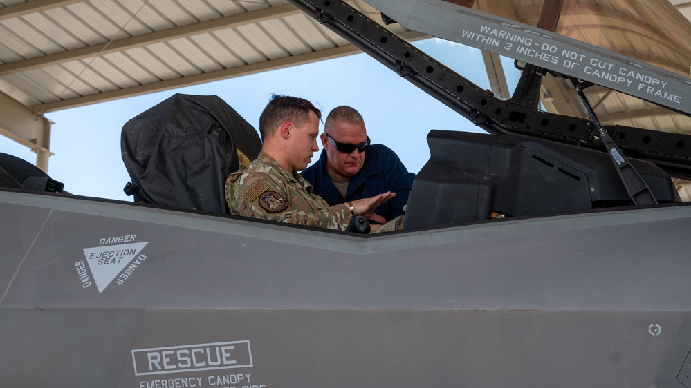 19th AF CCC immersed with training operations at Luke