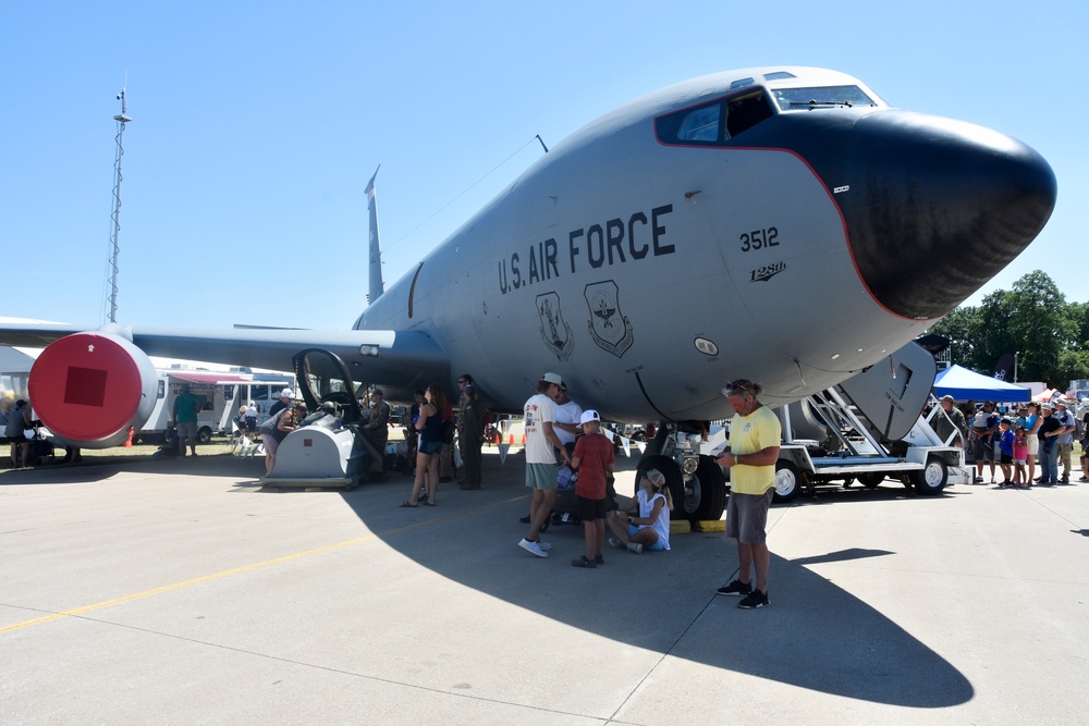 Wisconsin National Guard supports EAA AirVenture