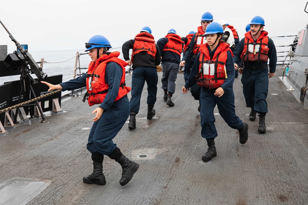 USS Sterett Replenishment at Sea