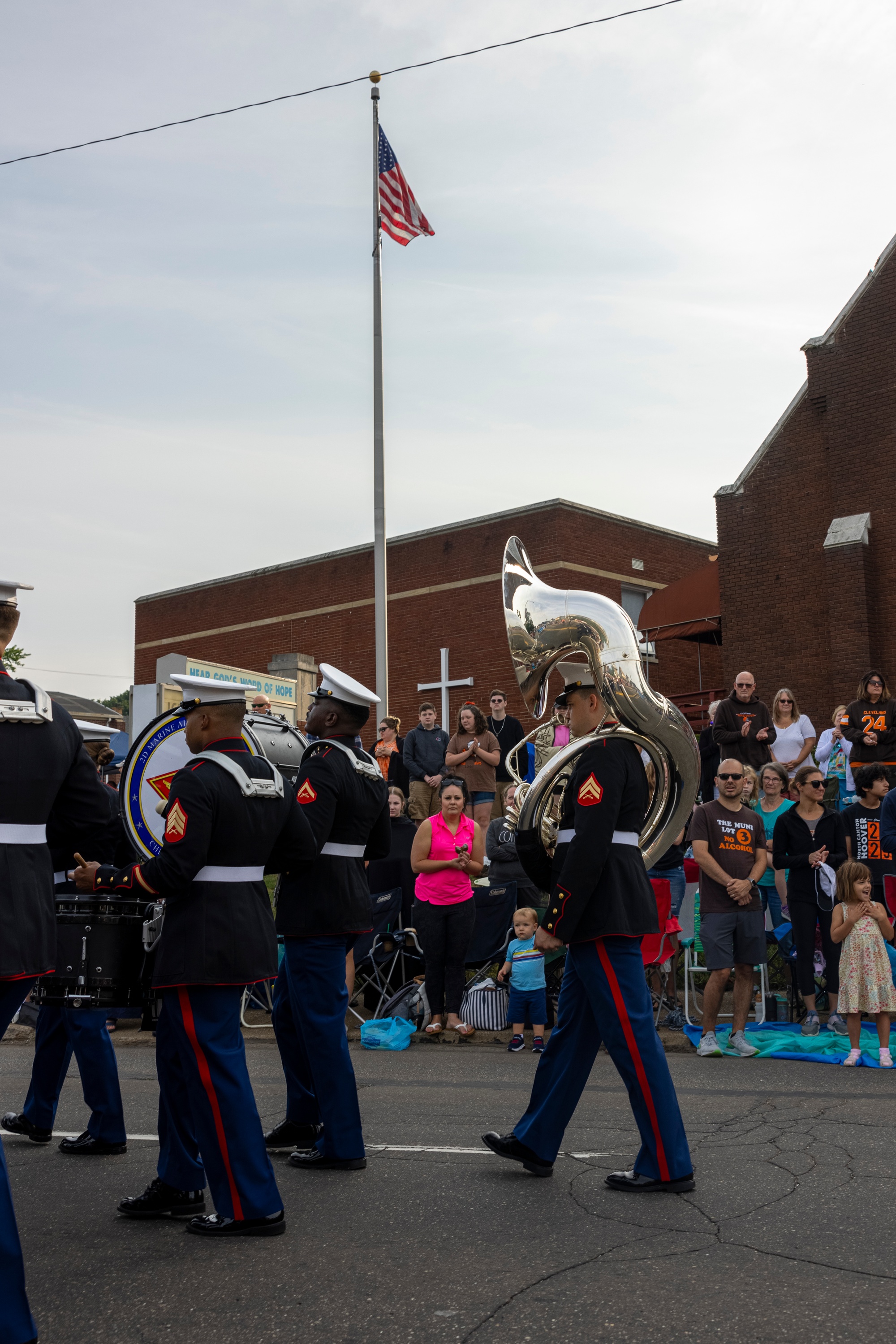 Football Hall of Fame parade and ensrhinement