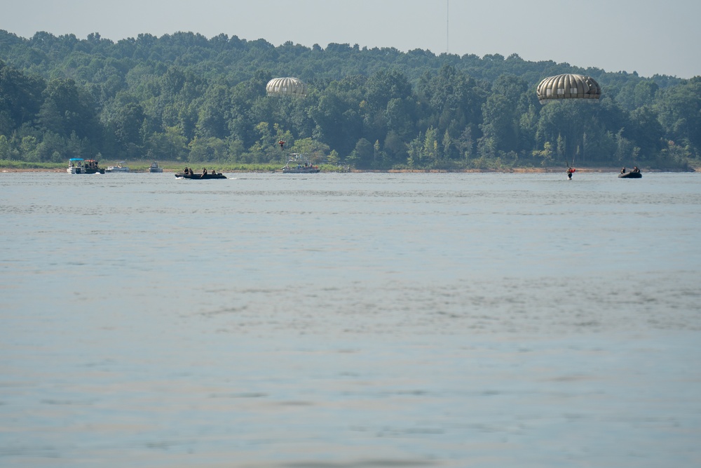 Green River Lake becomes temporary 'drop zone' for Kentucky National Guard