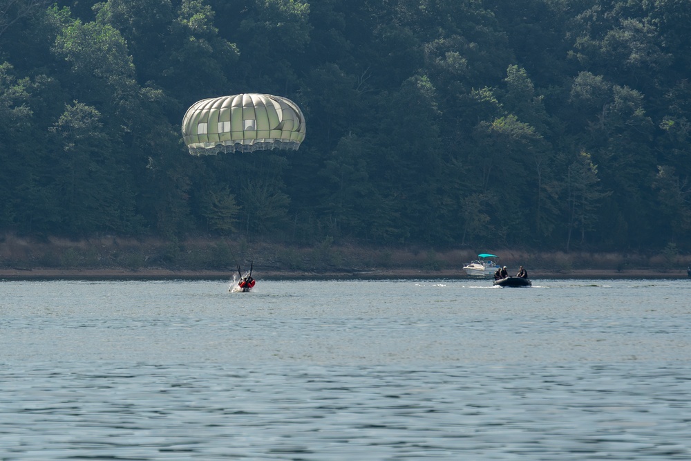 Green River Lake becomes temporary 'drop zone' for Kentucky National Guard