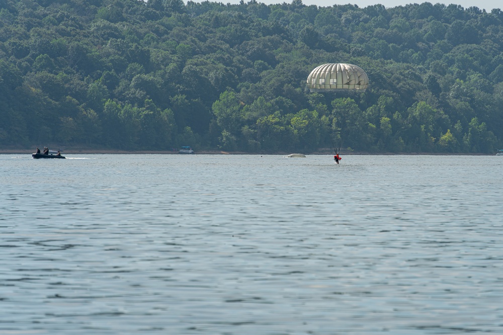 Green River Lake becomes temporary 'drop zone' for Kentucky National Guard