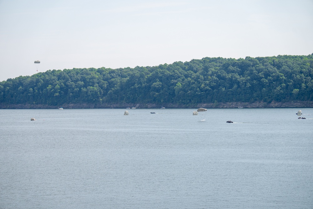 Green River Lake becomes temporary 'drop zone' for Kentucky National Guard