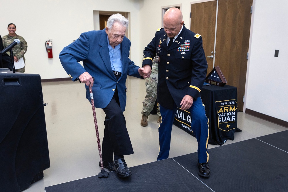 WW II and Vietnam veterans honored at ceremony