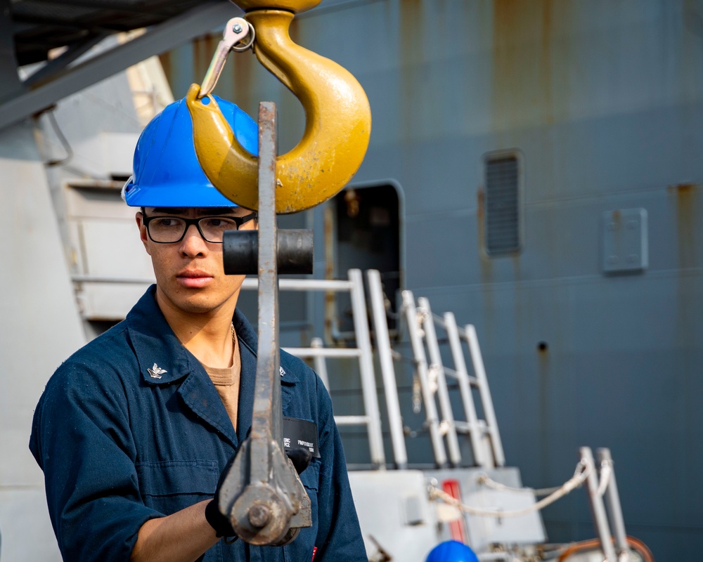 USS Porter Conducts VLS Rearm Event with USNS William Mclean