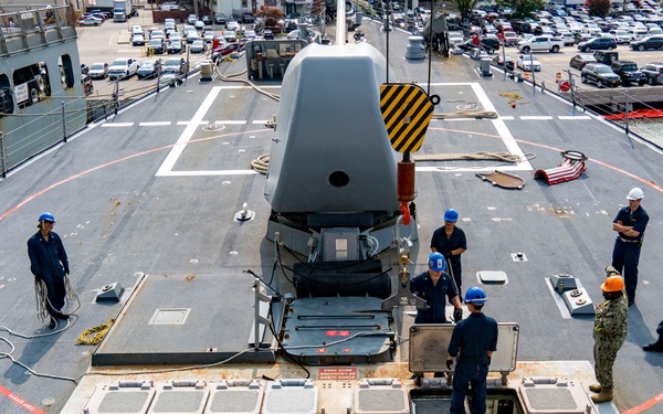 USS Porter Conducts VLS Rearm Event with USNS William Mclean