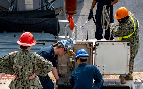 USS Porter Conducts VLS Rearm Event with USNS William Mclean