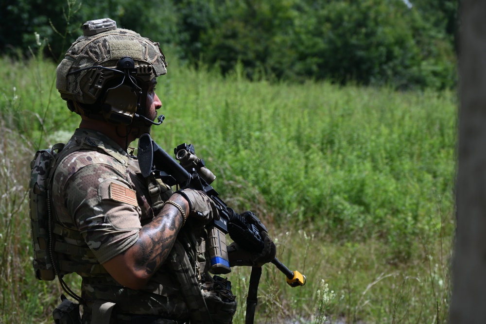 Pa. Air National Guard Airmen raid compound during exercise Iron Keystone 2023