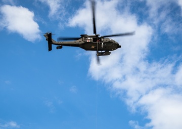AK Army National Guard trains with Air Force Reserve 477th Fighter group, Aerospace Medicine Flight