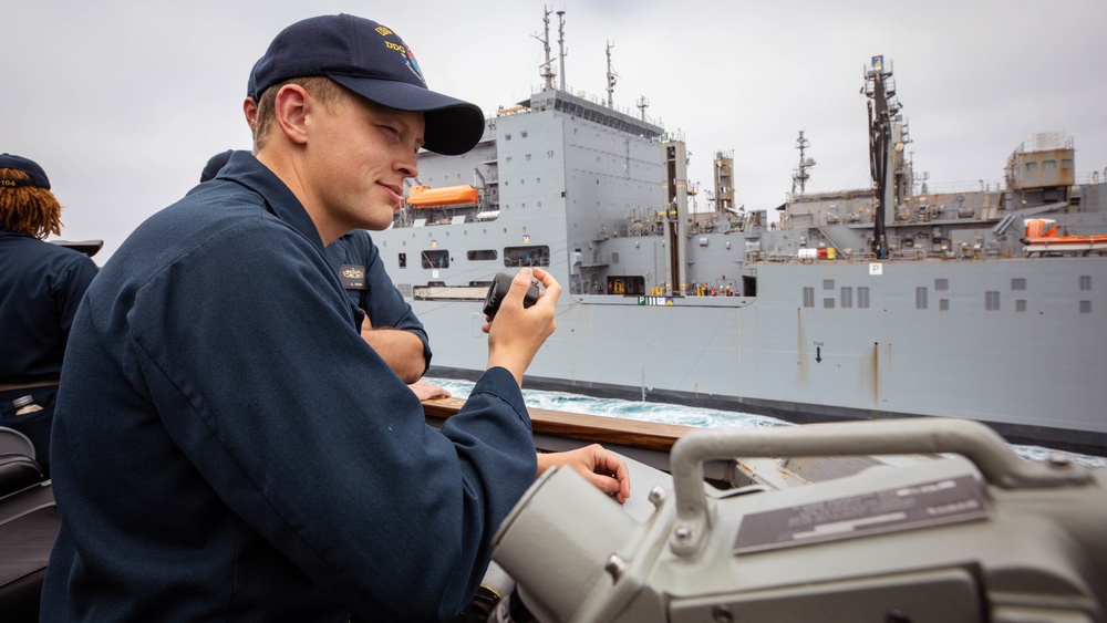 USS Sterett (DDG 104) Replenishment-at-Sea