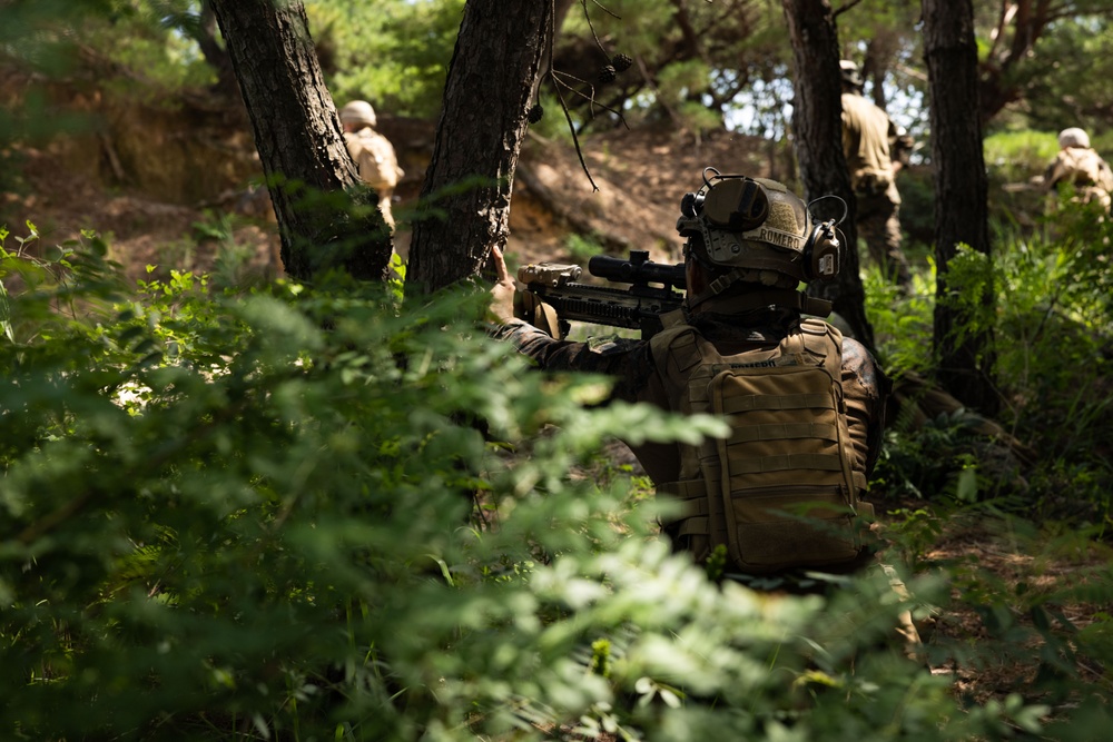 KMEP 23.3: U.S. Marines conduct platoon attacks training