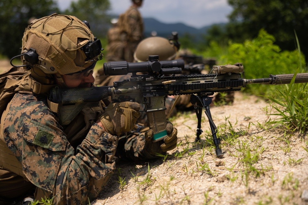 KMEP 23.3: U.S. Marines conduct platoon attacks training