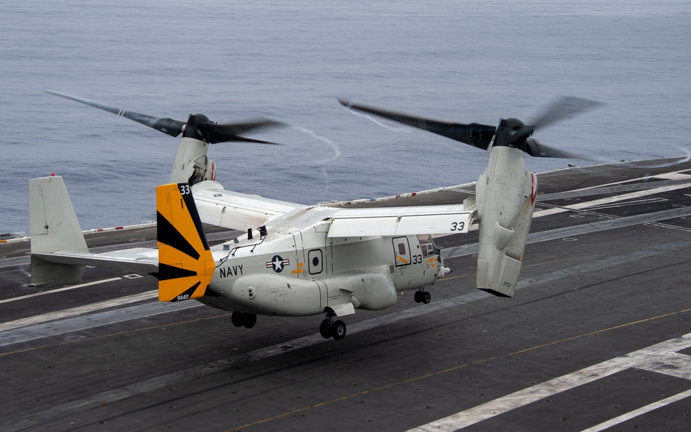 USS Carl Vinson (CVN 70) Conducts Flight Operations