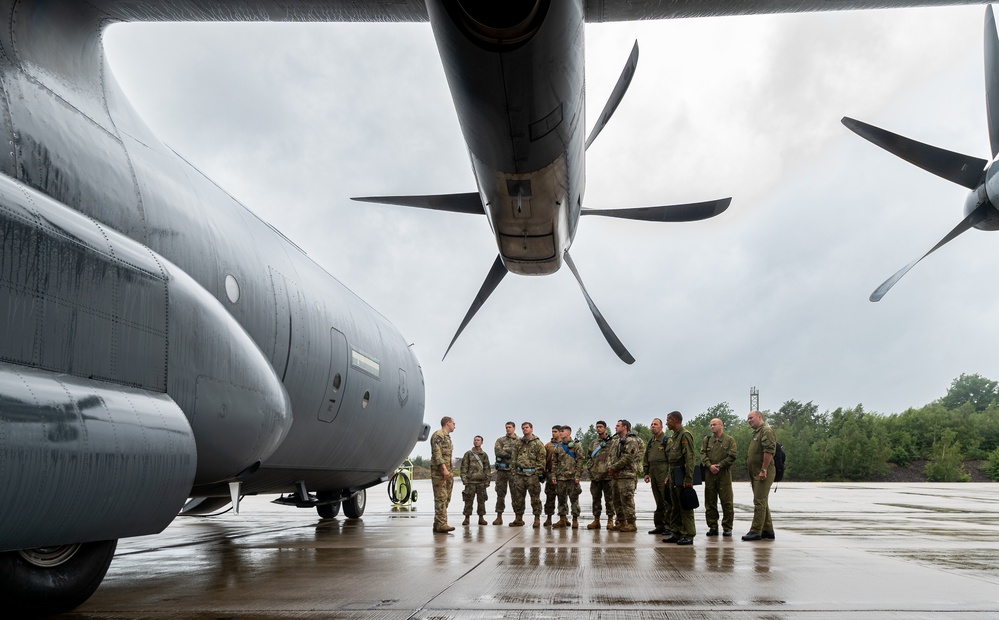 37th AS hosts Algerian pilots