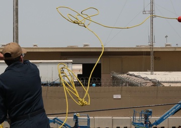 USS Thomas Hudner Arrives in Dubai