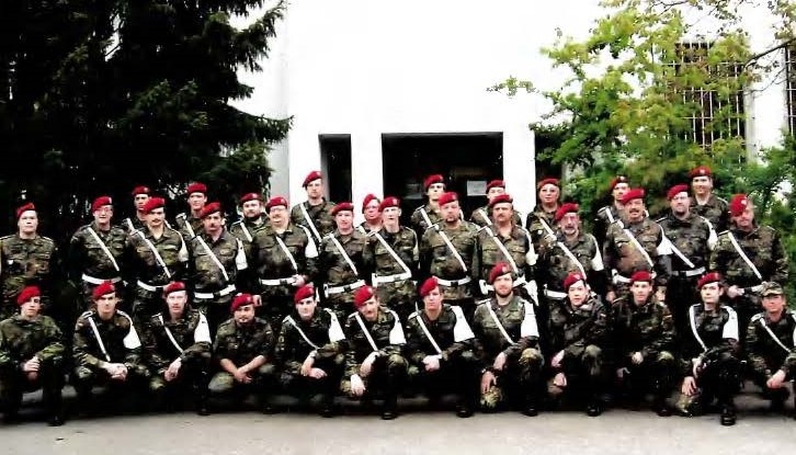 LRC Ansbach employee who served 34 years, 25 concurrently in the Bundeswehr, to retire