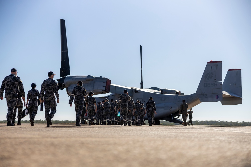 Royal Australian Navy Sailors tour the MRF-D MAGTF