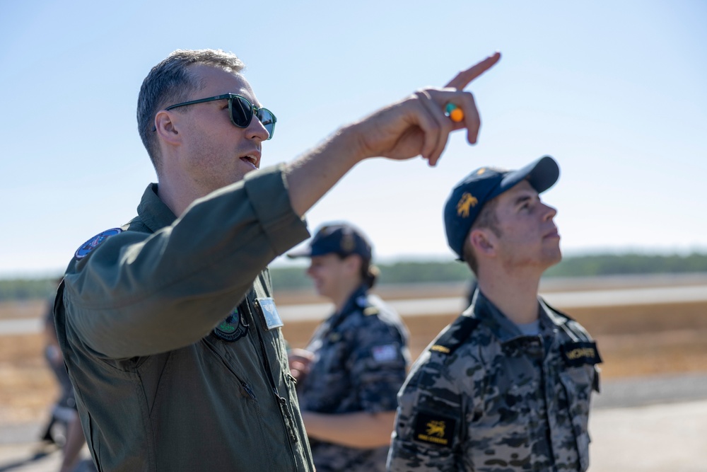 Royal Australian Navy Sailors tour the MRF-D MAGTF