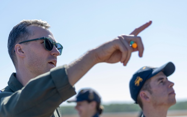 Royal Australian Navy Sailors tour the MRF-D MAGTF