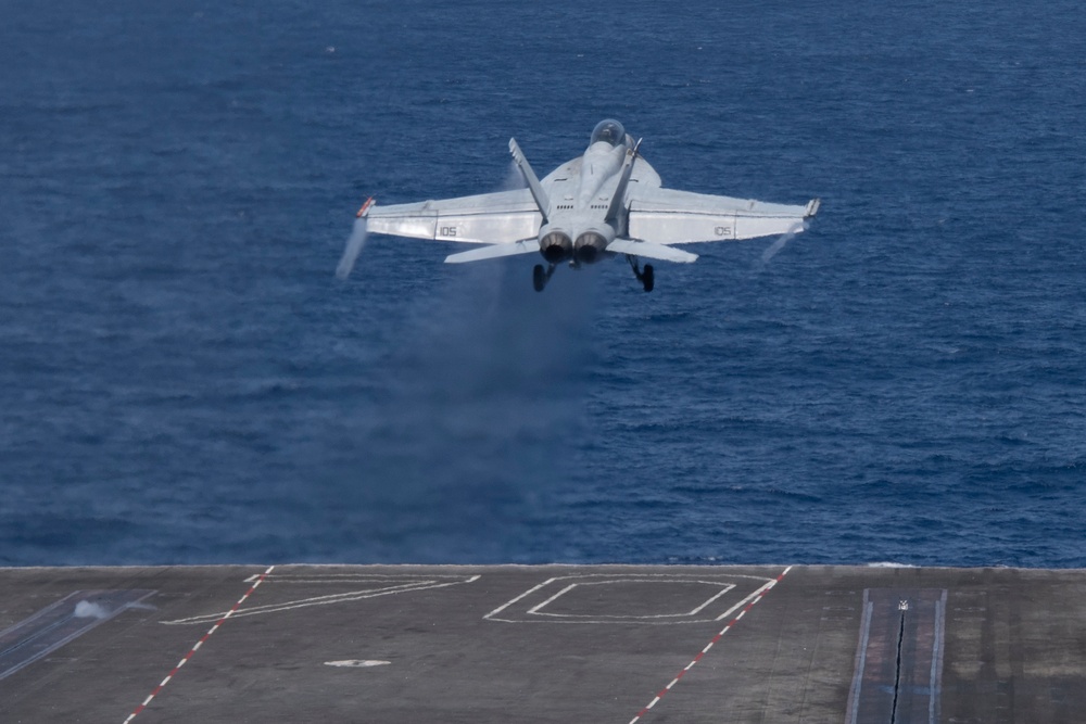 USS Carl Vinson (CVN 70) Conducts Flight Operations