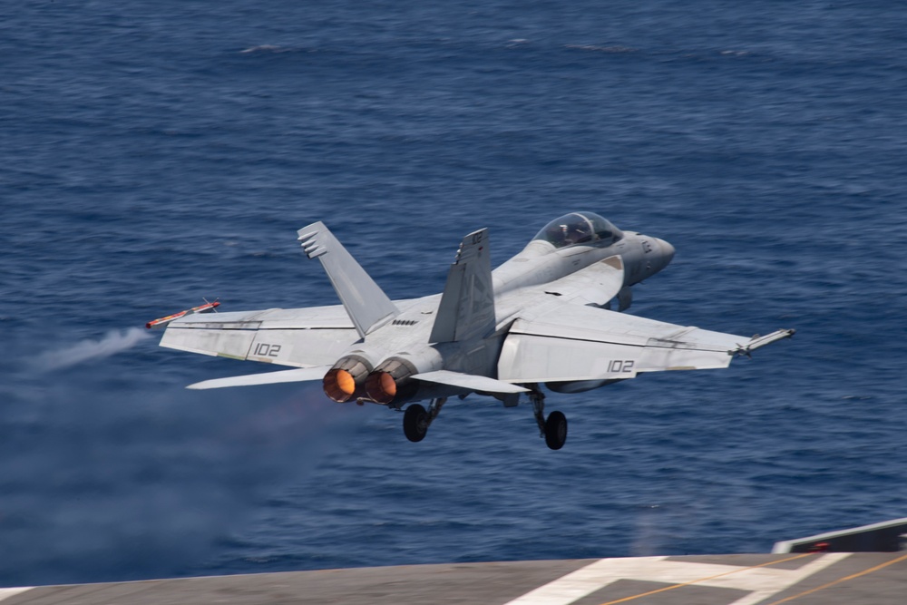 USS Carl Vinson (CVN 70) Conducts Flight Operations