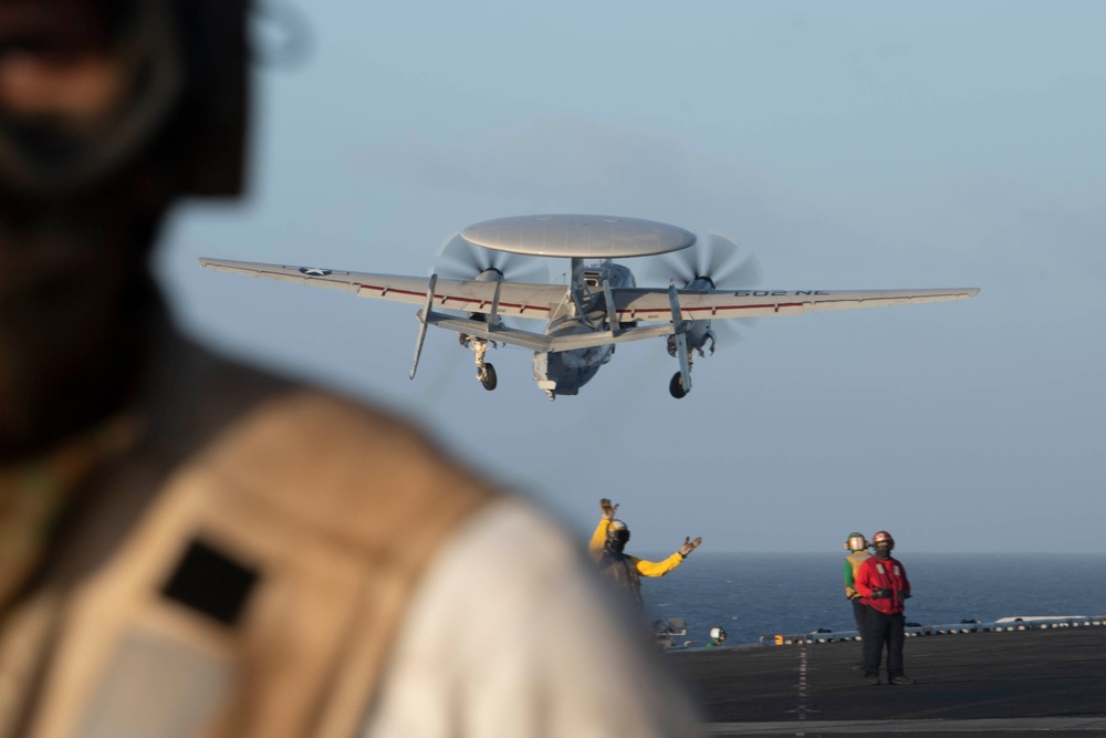 USS Carl Vinson (CVN 70) Conducts Flight Operations