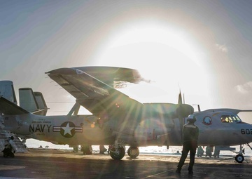 USS Carl Vinson (CVN 70) Conducts Flight Operations