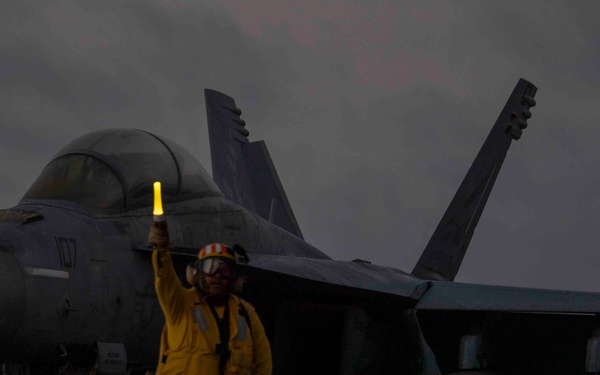 USS Carl Vinson (CVN 70) Conducts Flight Operations