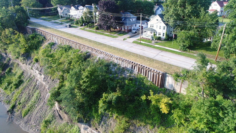 Grand River Bank Street Shoreline Stabilization