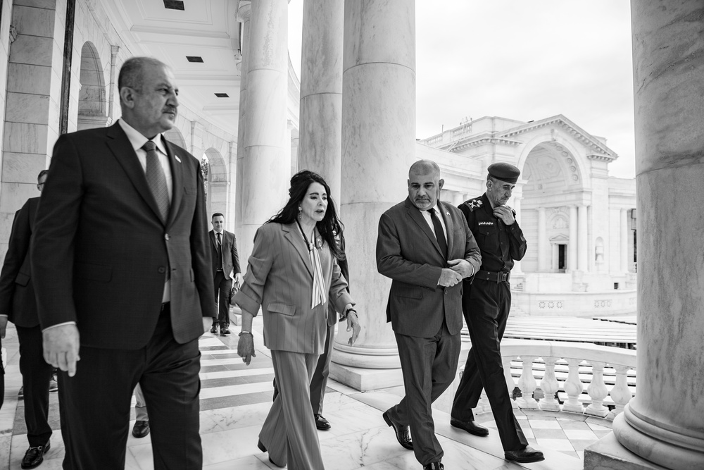 Iraqi Minister of Defense Thabit Muhammad Al-Abassi Participates in a Public Wreath-Laying Ceremony at the Tomb of the Unknown Soldier