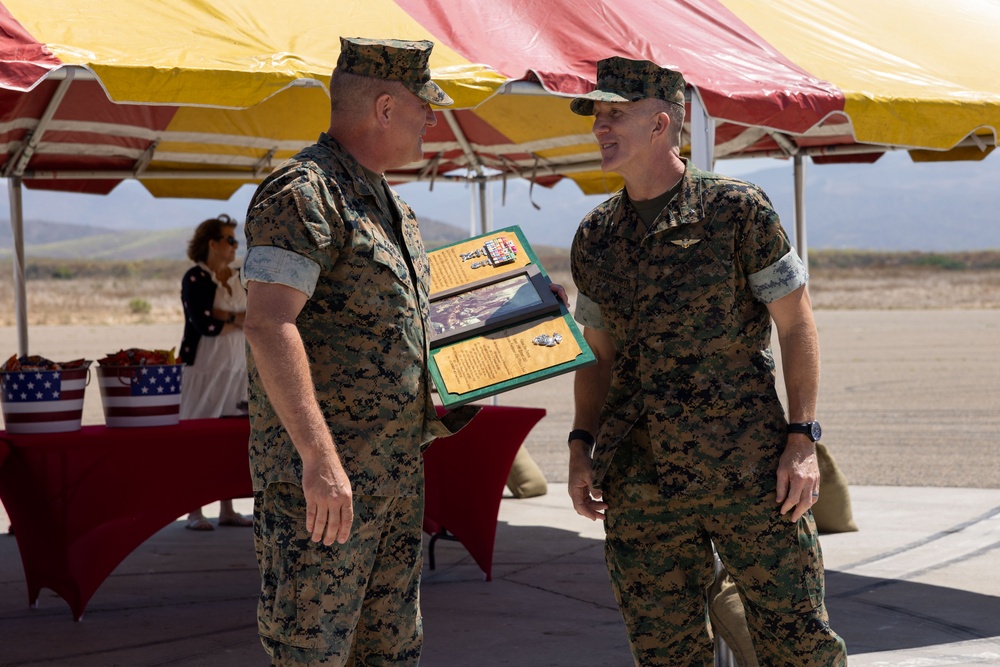 Marine Corps Installations West, MCB Camp Pendleton Deputy Commander, Col Farnum retires after 34 years of service