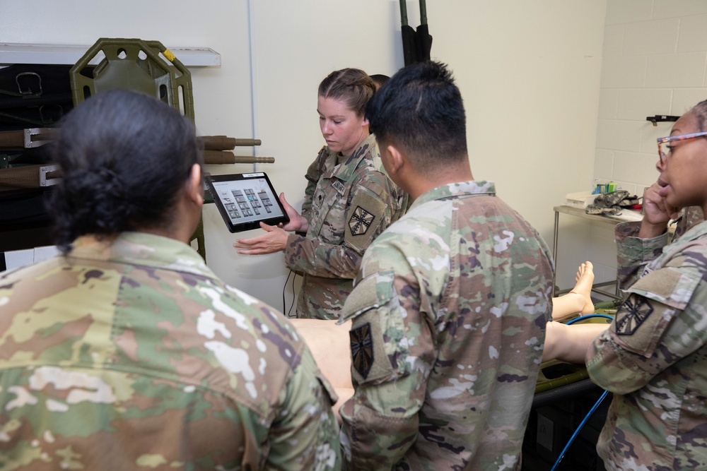 Soldiers train on advanced patient simulator during Northern Strike 2023