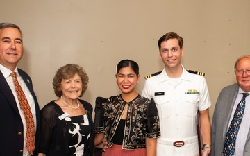 Pilly Lent Award Presented to USS Jefferson City Officer