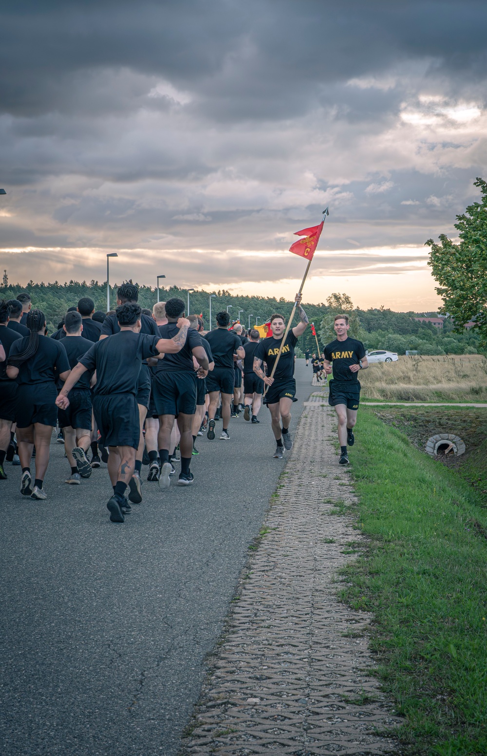 5th Battalion 4th Air Defense Artillery Regiment hosts a Battalion Run