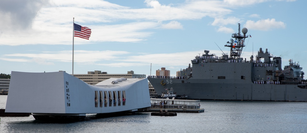 USS Pearl Harbor Arrives at Joint Base Pearl Harbor-Hickam