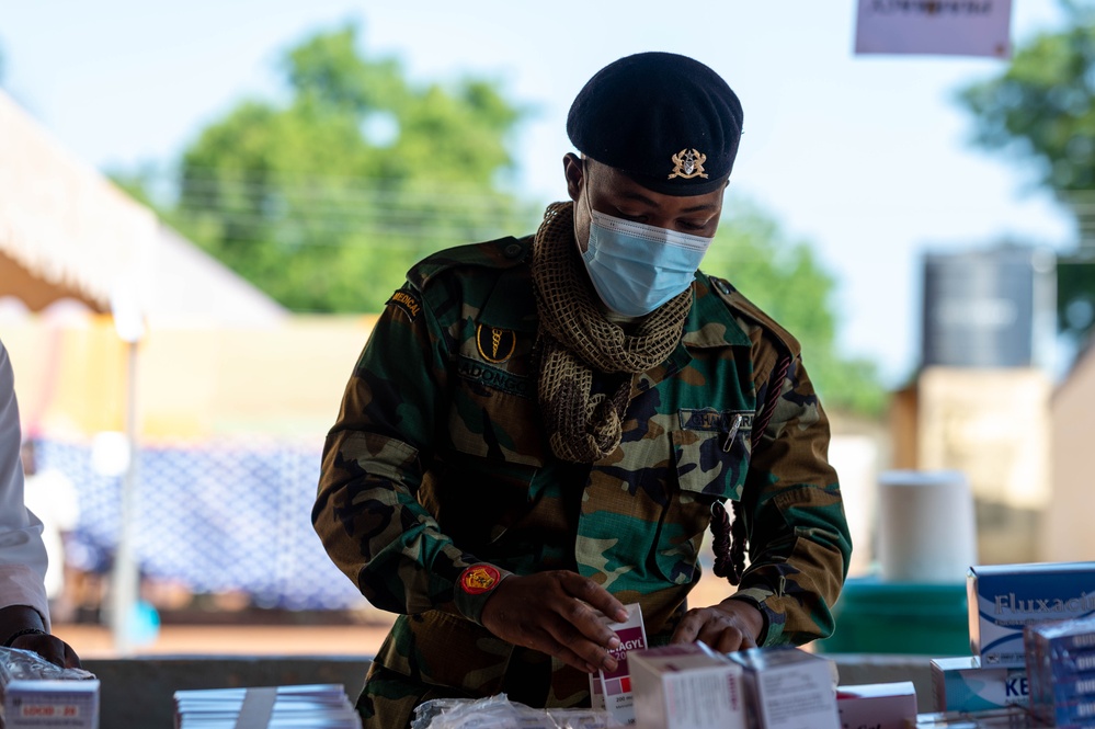 U.S. Army and Ghana Air Force conduct mass medical capabilities engagement in Ghana village