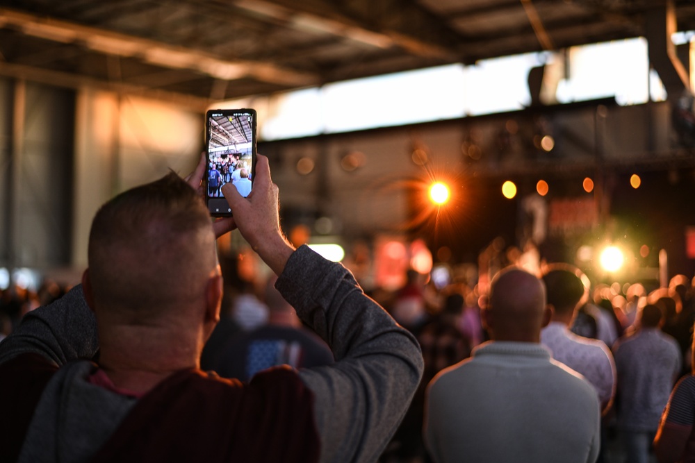 Hoobastank visits Ramstein