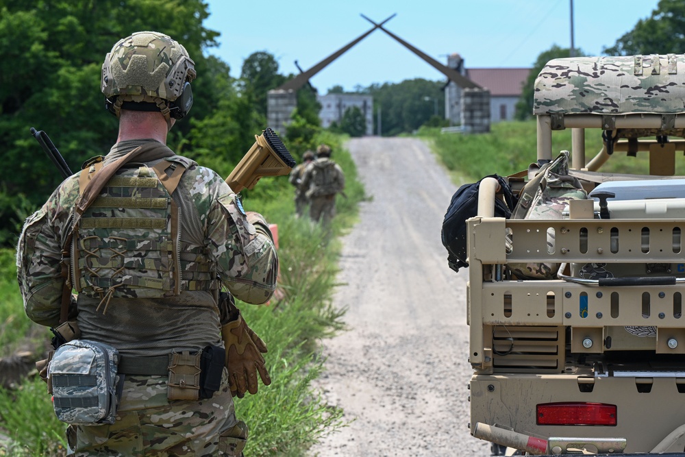Black Knights execute fly-away field training exercise