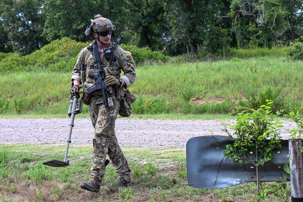 Black Knights execute fly-away field training exercise