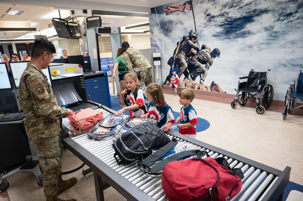 Dover AFB holds Operation Deploy Our Children event