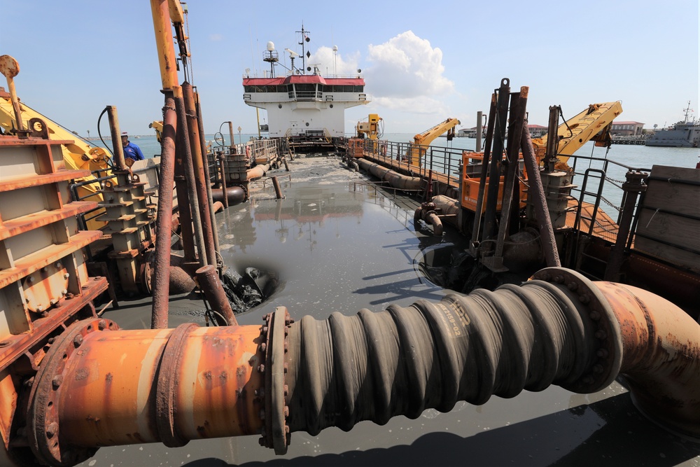 USACE tours Padre Island dredge