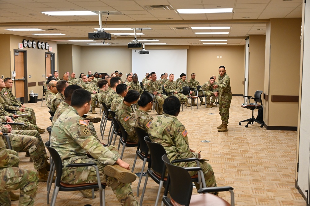 MRC, W senior leader advisor talks to CRDAMC medical Soldiers about their future