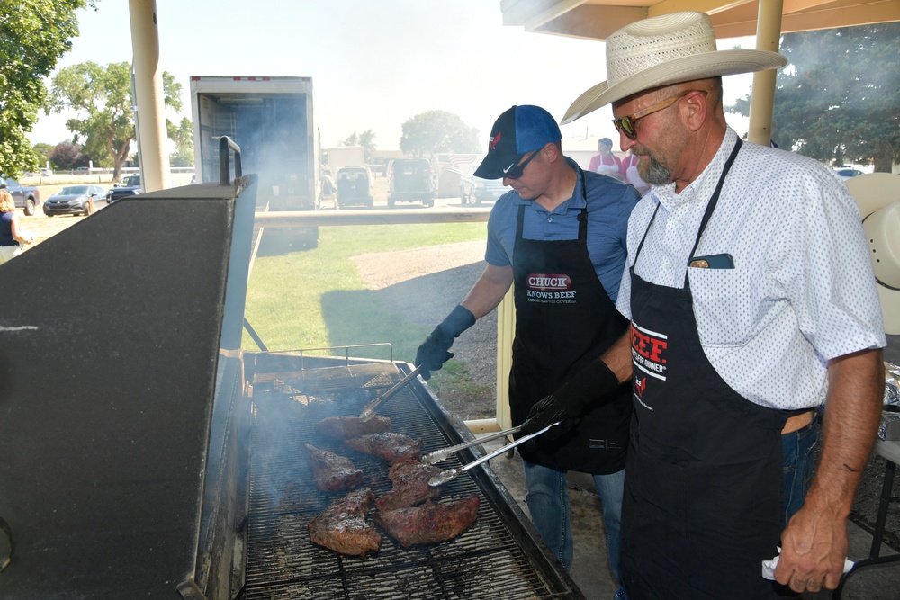 Military families gather for Salute Picnic